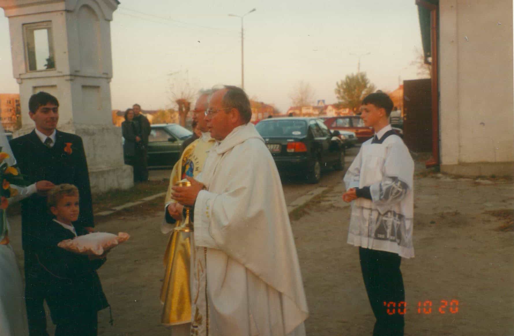 2000 Październik - Pierwszy ślub w nowej świątyni