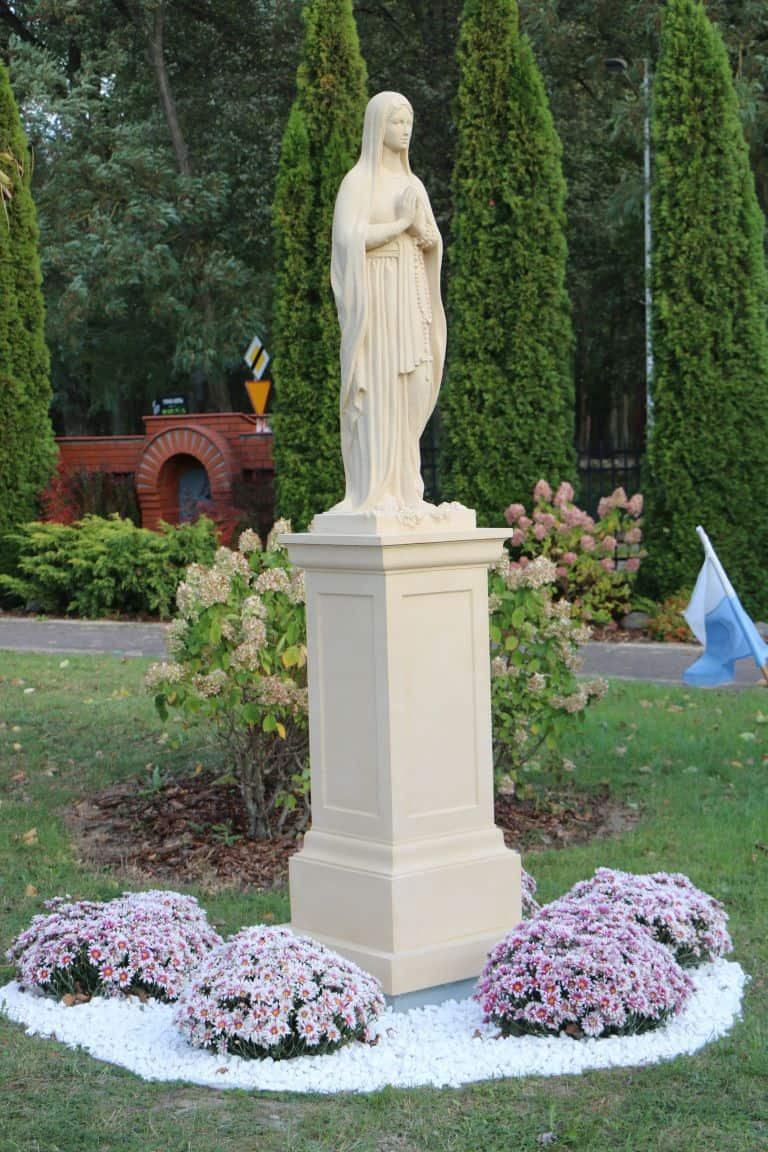 Figura Matki Bożej
